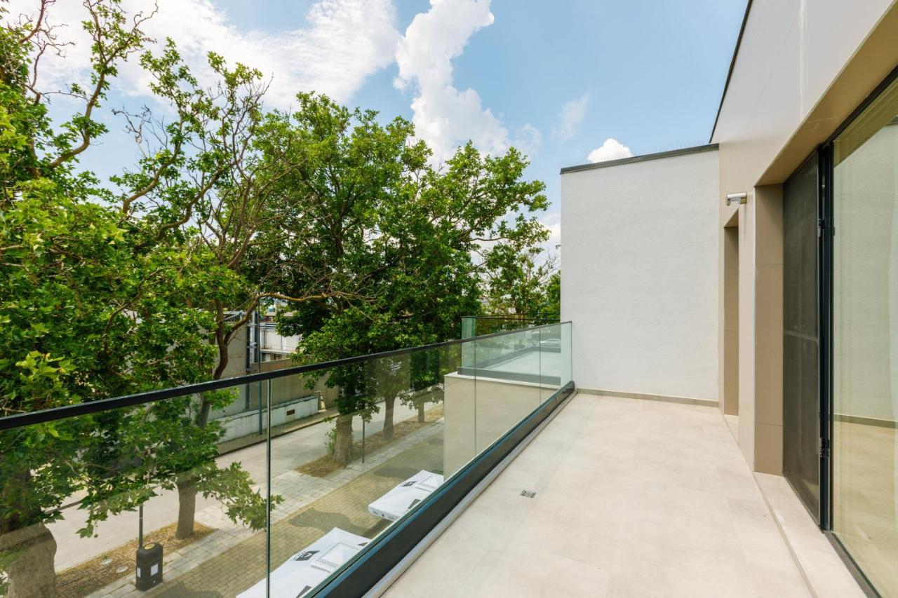 Onal Boutique Hotelier Mamaia Exterior photo